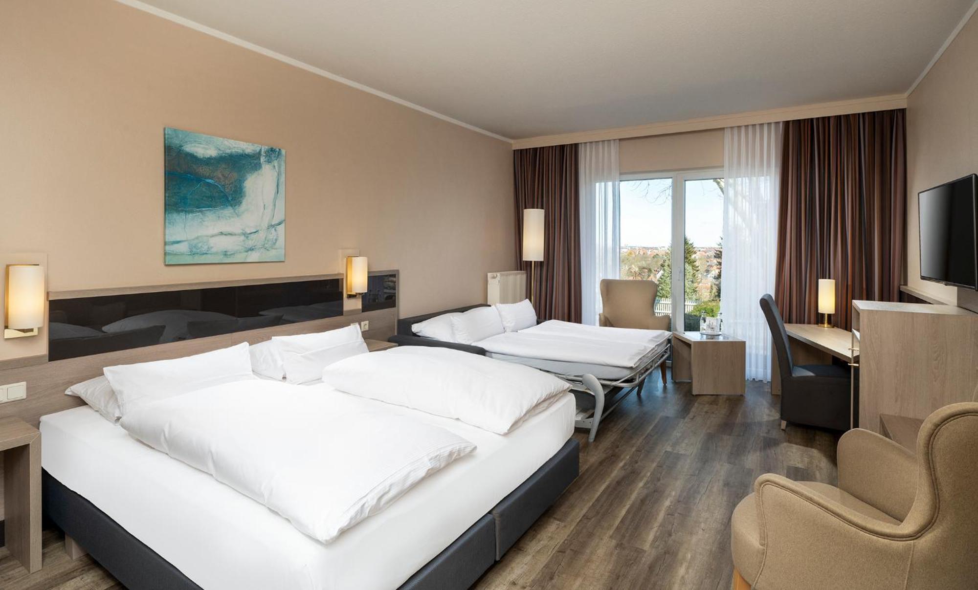Parkhotel Berghoelzchen Хильдесхайм Экстерьер фото