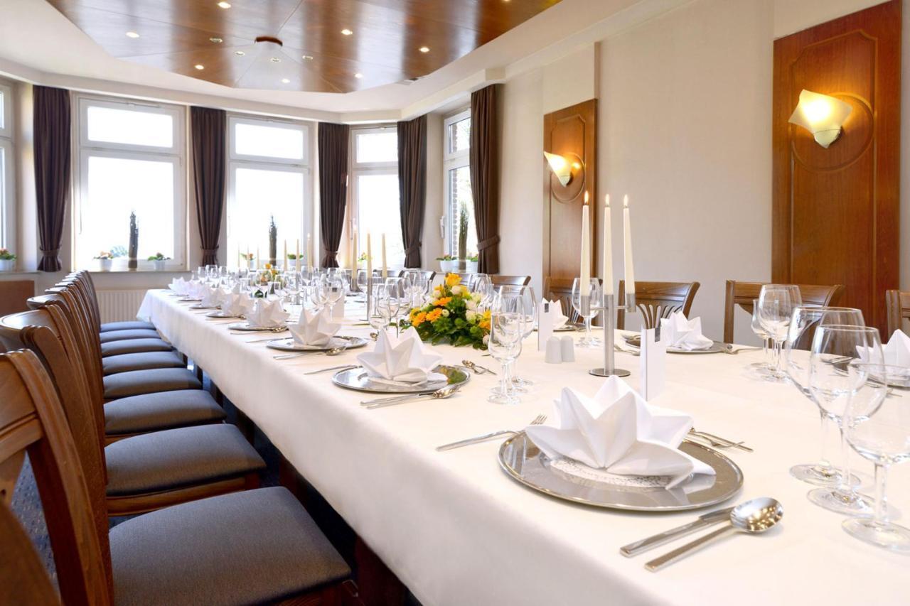 Parkhotel Berghoelzchen Хильдесхайм Экстерьер фото